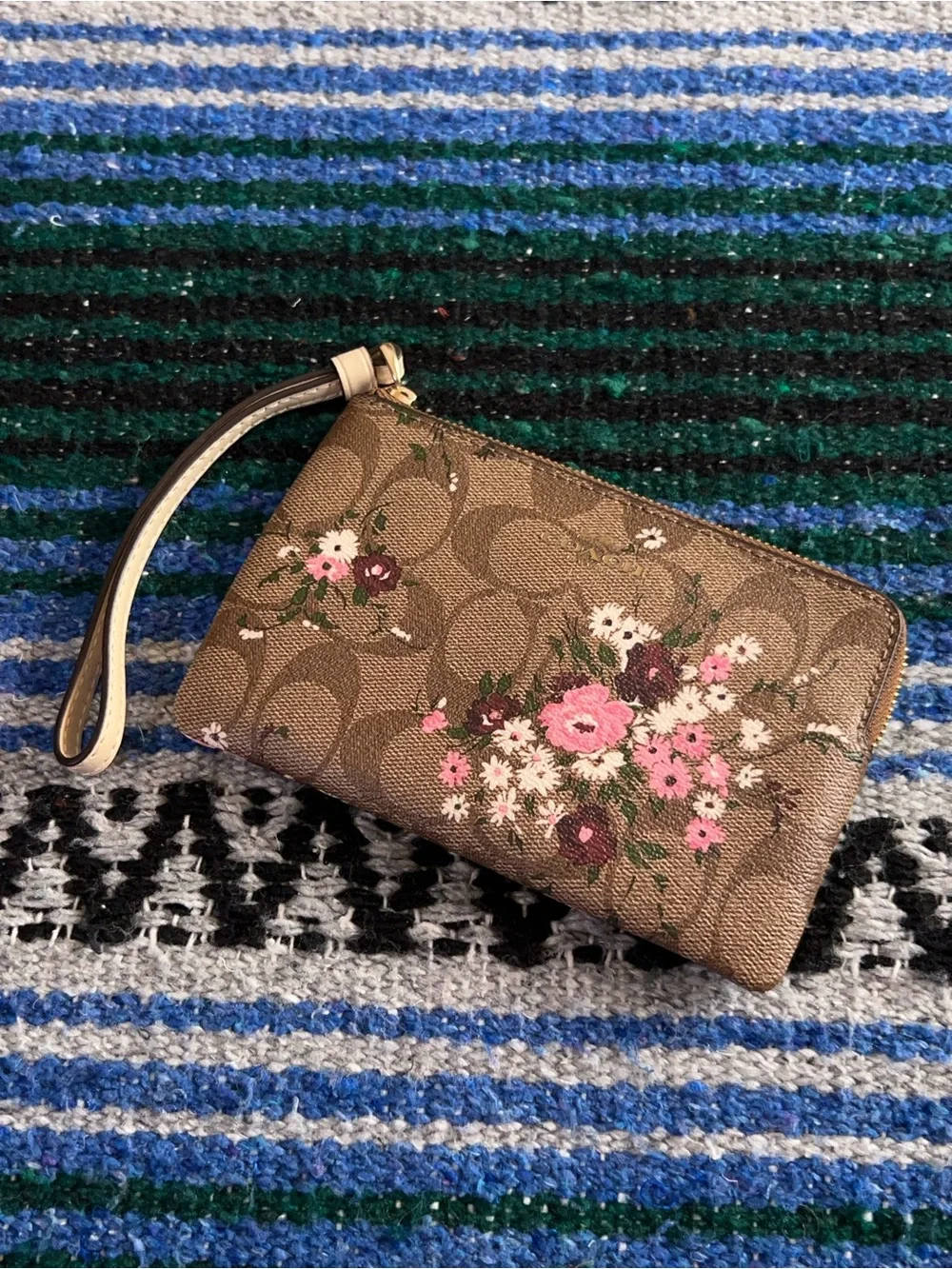 Coach Floral Logo Print Wristlet Wallet Coated Canvas Leather Gold Hardware